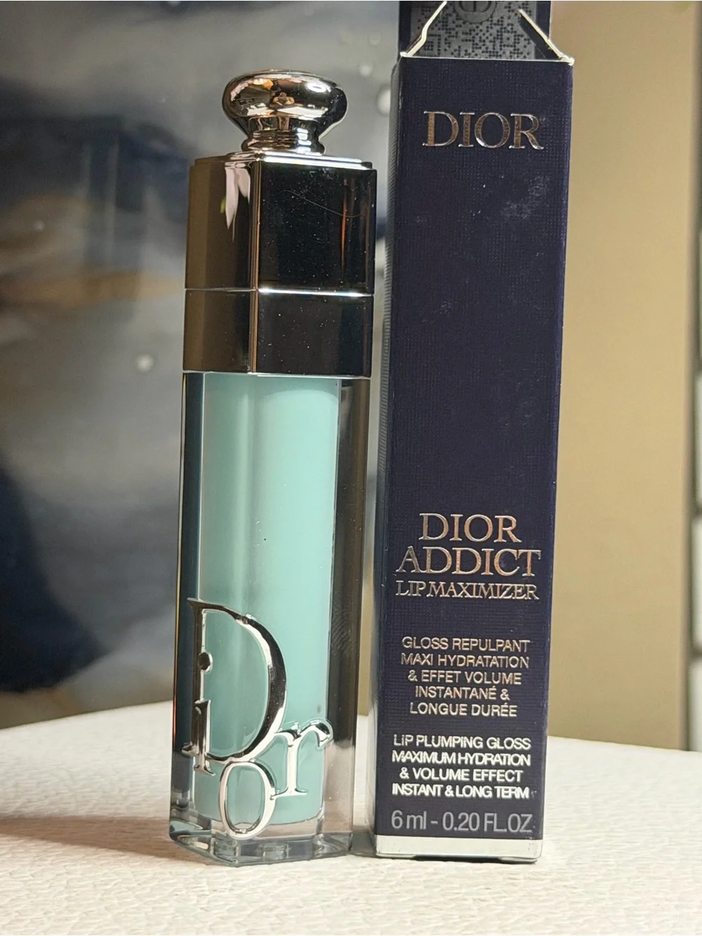 Dior Lip Maximizer Gloss — 065 Icy Blue - Picture 2 of 5